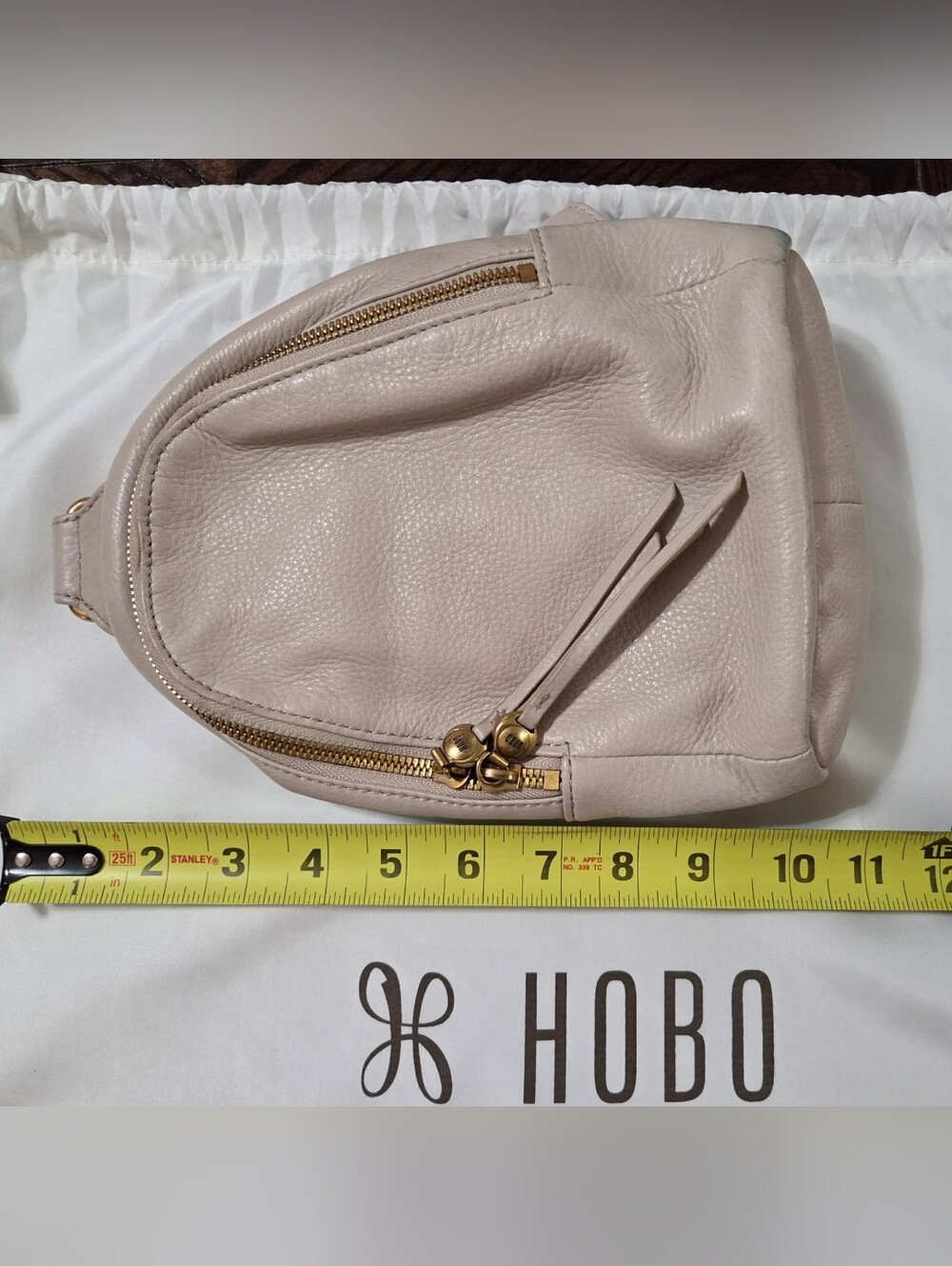 HOBO Fern Sling Leather Bag - Taupe